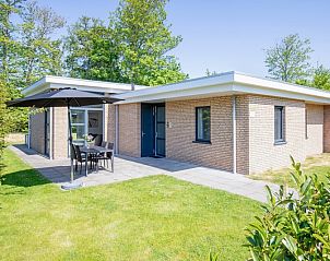 Vakantiehuis Bungalowpark Verste Coogh - Hermelijn op Texel met ruime tuin en terras.