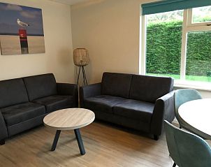 Gezellige woonkamer in Type 1 vakantiewoning, De Dennen, Texel, Waddeneilanden.