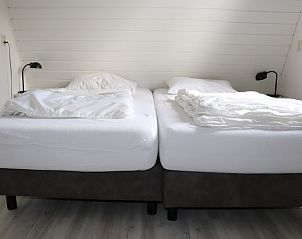 Praktisches Waschbecken im Schlafzimmer des Ferienhauses Gortersmient 216, De Dennen, Texel, Waddeninseln.