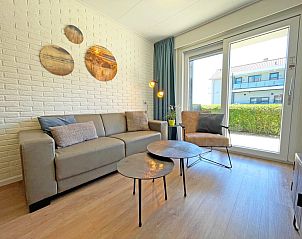 Sitzecke mit viel Tageslicht im Apartment Bos en Duin 11, De Dennen, Texel.