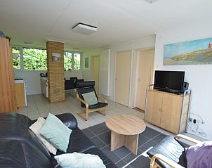 Gerumiges Interieur des Ferienhauses de Parel 262 in De Dennen, Texel. Perfekt fr einen Familienurlaub auf den Watteninseln.