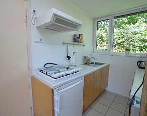 Funktionelle Kche im Ferienhaus de Parel 262, De Dennen, Texel. Ideal fr Selbstversorger auf den Watteninseln.