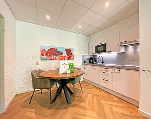 Ess- und Kchenbereich im Appartement Bos en Duin 05, De Dennen, Texel mit modernen Annehmlichkeiten.