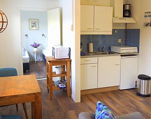 Volledig uitgeruste keuken in Duinpieper vakantiehuis, De Dennen, Texel.