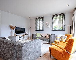 Gemtliche Sitzecke im Bungalowpark 't Hoogelandt - De Scholekster, De Dennen, Texel.