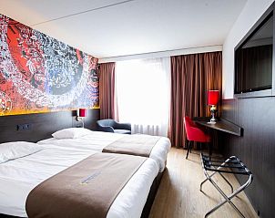 Ruime tweepersoonskamer in Bastion Hotel Maastricht Centrum, gelegen in het hart van Maastricht, Limburg.