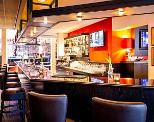 Elegante bar in Bastion Hotel Maastricht Centrum, vakantieaccommodatie in Maastricht, Limburg.