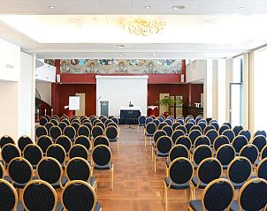 Vergaderruimte in Amrth Grand Hotel de lEmpereur, Maastricht, ideaal voor zakelijke bijeenkomsten in Zuid Limburg.