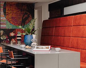 Gezellige zithoek in Designhotel Maastricht, vakantieappartement in Zuid Limburg.