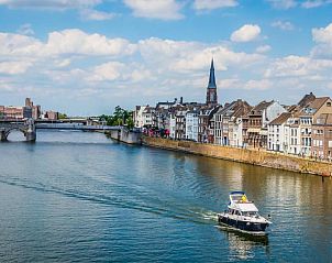 Prachtig uitzicht op de Maas in Maastricht, nabij Hotel Bigarr Maastricht Centrum.