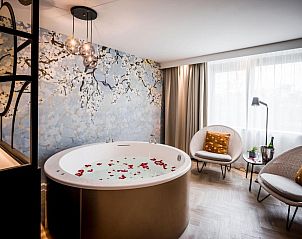 Luxe suite met jacuzzi in Hotel Van der Valk Maastricht, Zuid Limburg voor ultiem comfort.