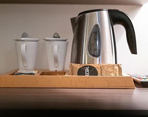 Koffiefaciliteiten in Hotel Au Quartier, een comfortabel vakantieappartement in Maastricht, Limburg.