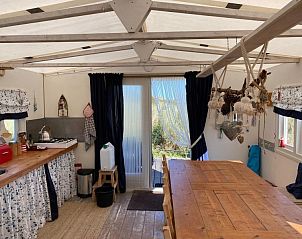 Decoratieve meeuwen in De Hagedis vakantiehuis, Oost-Vlieland, Vlieland, Waddeneilanden.