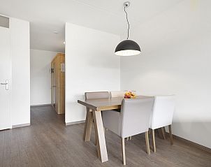 Moderne keuken van Vlieduyn 2-persoons appartement in Oost-Vlieland, Vlieland, Waddeneilanden.