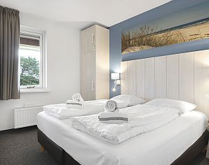 Luxe badkamer met douche in Vlieduyn 2-persoons appartement, Oost-Vlieland, Vlieland, Waddeneilanden.