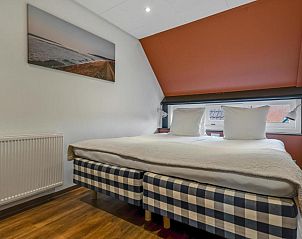 Heerlijk ontbijt met zalm in Badhotel Bruin, Vlieland, met verse ingredinten.