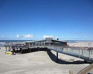 Strandpaviljoen nabij Duinzicht appartement in Buren, Ameland met zeezicht.