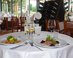 Gastronomische eetervaring in het restaurant van Fletcher Resort-Hotel Amelander Kaap, Hollum, Ameland met verfijnde gerechten.