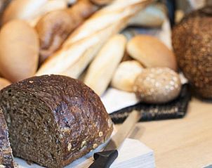 Frisch gebackenes Brot im Apartment APHRODITE, Hollum, Ameland, fr ein leckeres Frhstck.