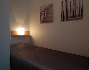 Speelveld in de omgeving van Hollumerstrand, Hollum, Ameland, ideaal voor buitenactiviteiten.