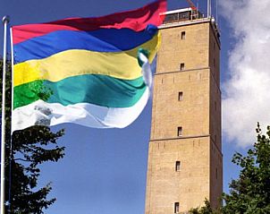 Historic lighthouse at chalet Hebbes, Midsland Noord, Terschelling. Discover culture and nature on the Wadden Islands during your stay.