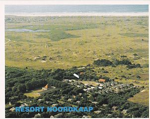 Luchtfoto van Koekoeksdne locatie in Midsland Noord, Terschelling nabij de kust.