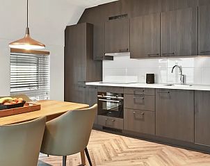 Volledig uitgeruste keuken in het 4-6L appartement, Terschelling, Waddeneilanden.