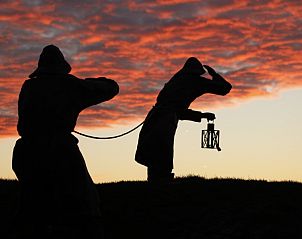 Historische beelden van het eiland Ameland nabij De Dijkwachter **** in Ballum, Ameland.