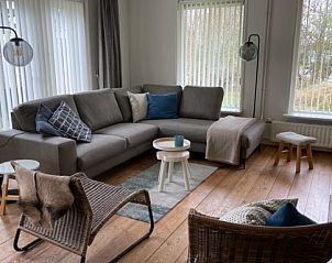 Gezellige woonkamer van Wad&Wal vakantiehuis in Ballum, Ameland, Waddeneilanden.