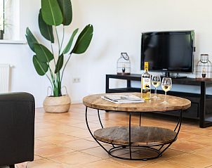 Gemtliches, modern eingerichtetes Wohnzimmer im Ferienhaus Arcoz, Ballum, Ameland.