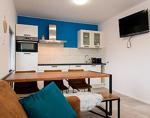 Moderne keuken en eetruimte in vakantiehuis Onder de Pannen! in Hollum, Ameland.