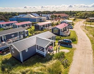 Luchtfoto van DUINCHALET 4 vakantiehuis in Hollum, Ameland, omringd door prachtige natuur.