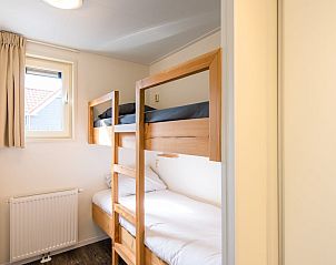 Kinderkamer met stapelbed in Waddenlodge 8, een familievriendelijk vakantiehuis in Hollum, Ameland.