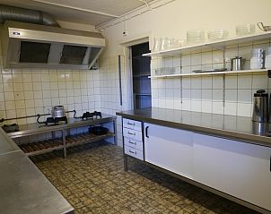 Ruime keuken in De Achterschuur vakantieaccommodatie, Hollum, Ameland.