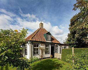 Guest house 040409 • Holiday property Ameland • Fairytale Cottage in Nes Friesland with garden and terrace 