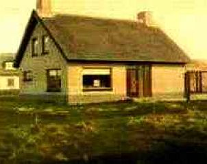 Vakantiehuis De Liefde in Nes, Ameland met ruime tuin en landelijke charme op de Waddeneilanden.