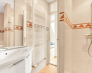 Moderne badkamer in Huisje in Schiermonnikoog, vakantieverblijf in Schiermonnikoog, Waddeneilanden.