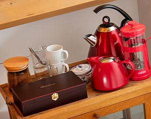 Koffie- en theehoek in B&B De Postoari Terschelling, Hoorn, perfect voor een warme drank op Terschelling.