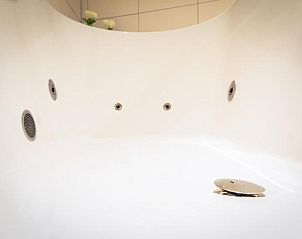 Guest house 056235 - Bed and Breakfast Walcheren - De Gevangentoren Suite