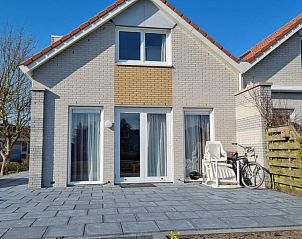 Guest house 0601137 • Holiday property IJsselmeer • Prachtige geschakelde villa aan ijsselmeer 