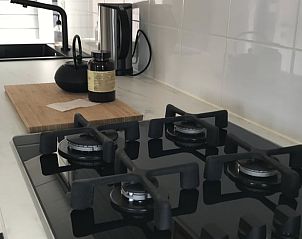 Detail van het fornuis in Vakantiehuis in Elahuizen, Friese meren.