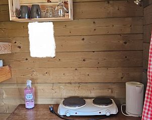 Compacte keukenhoek in Huisje in Nijhuizum, vakantieaccommodatie in Fluessen, Friesland.