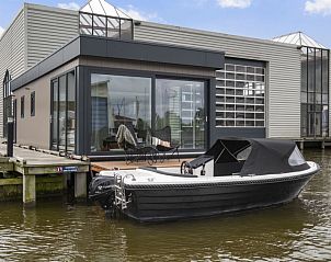 Verblijf 091001 - Vakantiewoning Slotermeer - Vakantiehuis Harboursuite 2 incl. motorboot