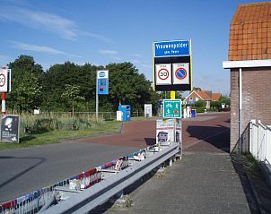 Ingang van Vrouwenpolder, Walcheren, nabij B&B Fam. Tavenier, een prachtige omgeving voor bezoekers.