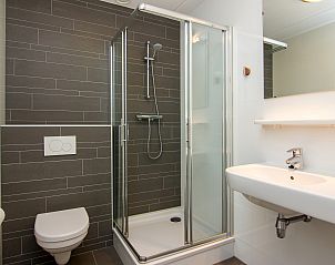 Gezellige zithoek in Waterpark Sneekermeer 8-persoons woning, Terherne.