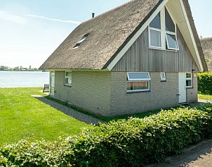 Verblijf 120221 • Bungalow Sneekermeer • Waterpark Terherne | 6-8-persoons waterwoning - Buitenvaart  