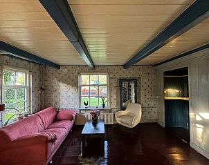 Vakantiehuis FR421 in Terherne, direct aan het Sneekermeer gelegen.