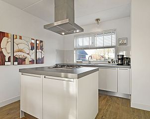 Volledig uitgeruste keuken in bungalow 4C, Terherne, Sneekermeer.