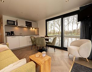 Verblijf 120775 - Vakantiewoning Sneekermeer - Houseboat Offingawier