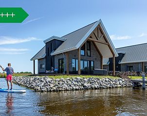 Guest house 130103 • Holiday property Bergumermeer • Recreatiewoning aan open vaarwater in Friesland tekoop